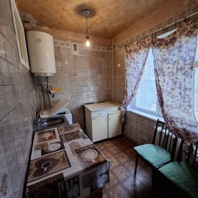 Продам 3-х комн квартиру на кв. Гагарина Продам 3-х комн квартиру на кв. Гагарина