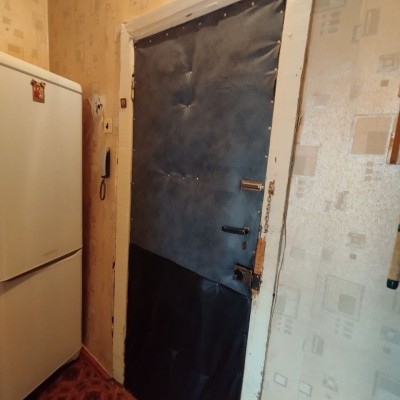 Продам полугостинку по ул. Годуванцева Продам полугостинку по ул. Годуванцева