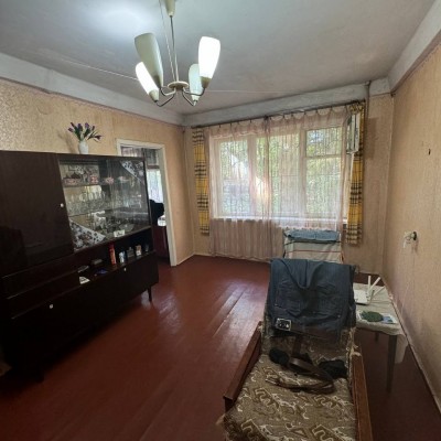 Продам 3-х комнатную квартиру кв. Комарова Продам 3-х комнатную квартиру кв. Комарова
