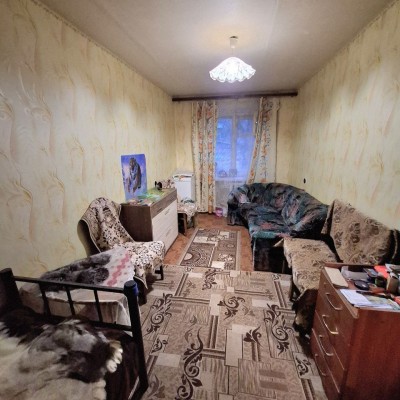 Продам 2-комн квартиру на кв. Дружбы, г. Луганск