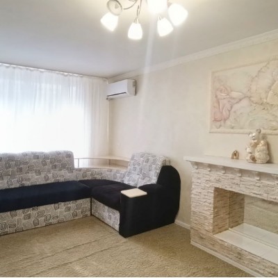 Продается 3к квартира на кв. Жукова г.Луганск.