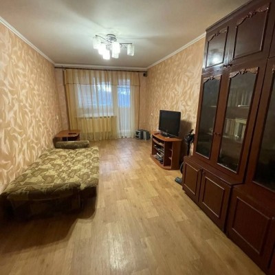 Продам 2-комн. кв. 50 лет Октября 16