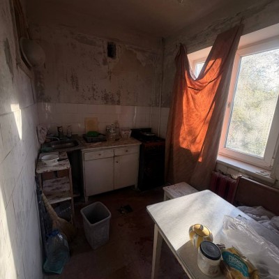 Сдам двухкомнатную квартиру на кв Комарова 23 Сдам двухкомнатную квартиру на кв Комарова 23