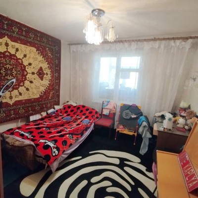 Продам 3- х комнатную квартиру на кв. Волкова
